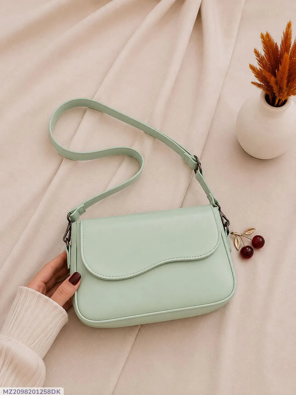 Girl's PU Leather Plain Shoulder Bag